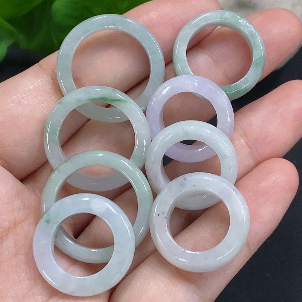 F34962127 Jadeite Pendants Sell as a Lot