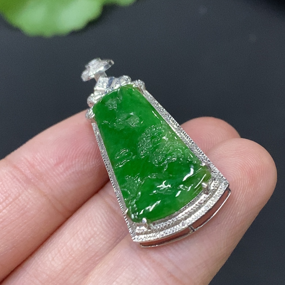 F27057340 Jadeite Landscape Inlay with 18k Gold, Total Weight Approx. 4.57g