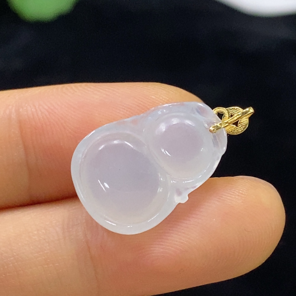 F34974815 Jadeite Gourd Pendant with 18k Bezel, Total Weight Approx. 2.02g