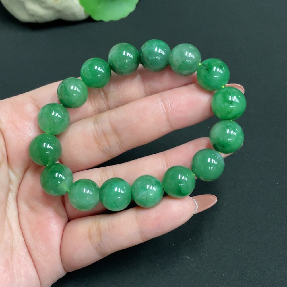 H34073843 African Emerald (Dulong Jade)