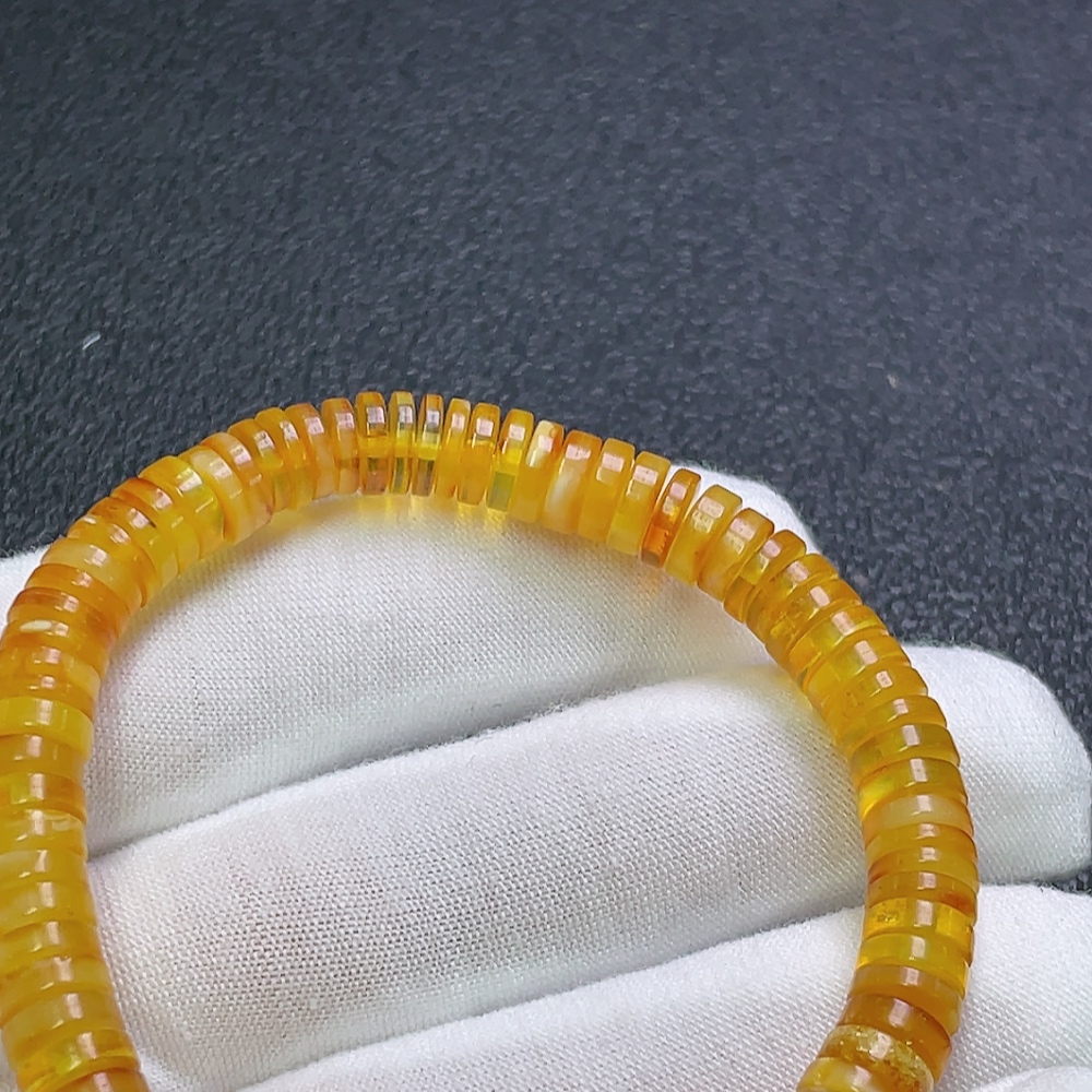 C31666427 Amber Beeswax Bracelet, Total Weight Approx.7g, Size About 6.9mm
