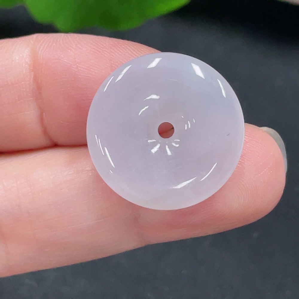 F30452790 JadeitePeace Knot Pendant