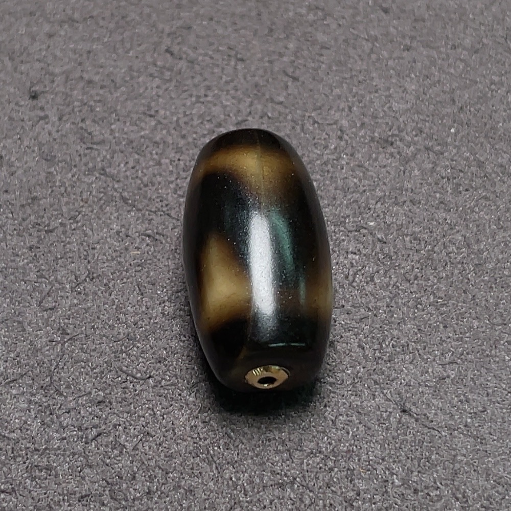 W33843635 Dzi Bead Pendant 50% Gold Content Total Weight Approx. 7.2g Sell as a Lot