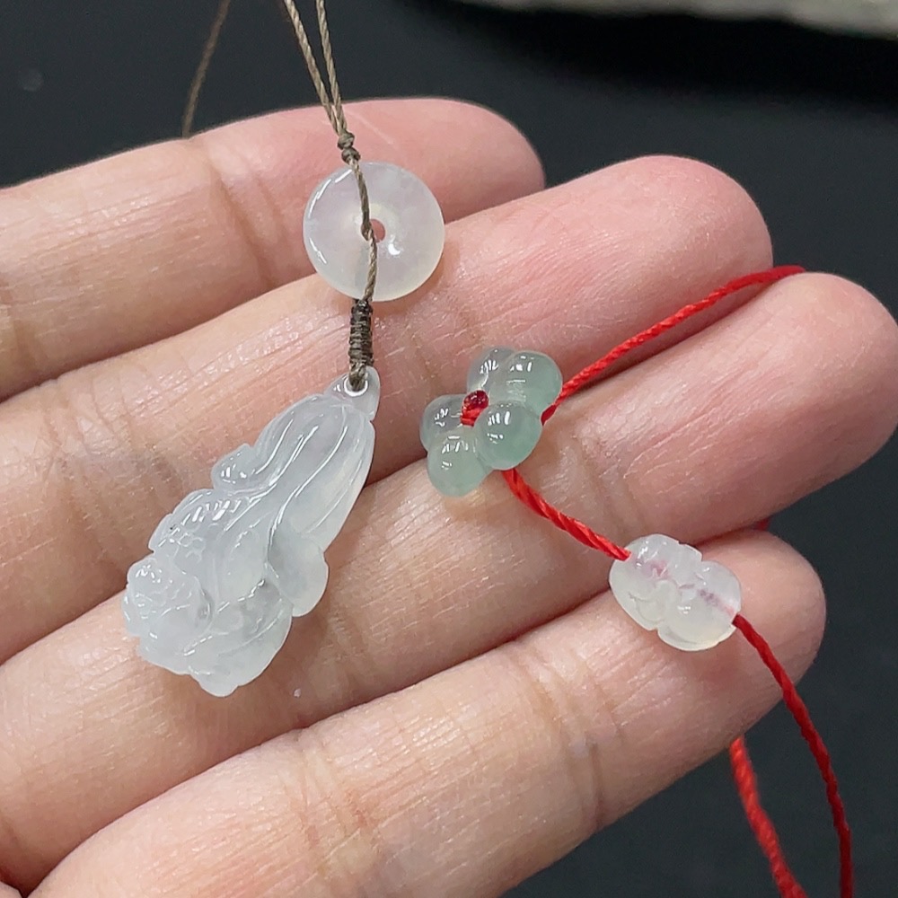 F35081192 Jadeite Pendant Bracelet Sell as a Lot