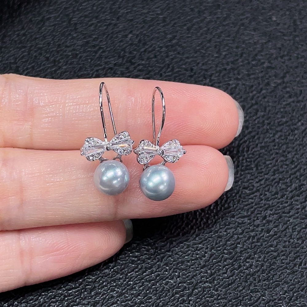C33922799 Seawater Pearl Earrings Non-Gold Color Origin Undetermined Total Weight Approximately 1.81g Size About 6.4mm