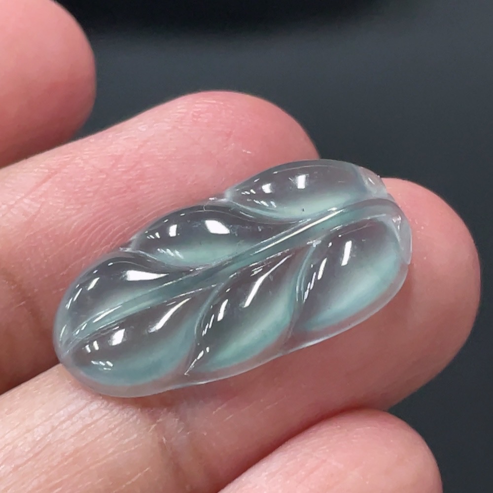 F28259901 Jadeite Leaf Inlay Piece