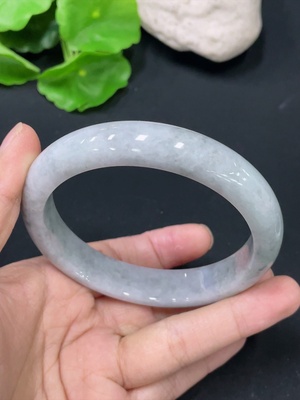 F32697073 Jadeite Round Bangle, 58.8 Loop Size, Total Weight Approx. 56.01g