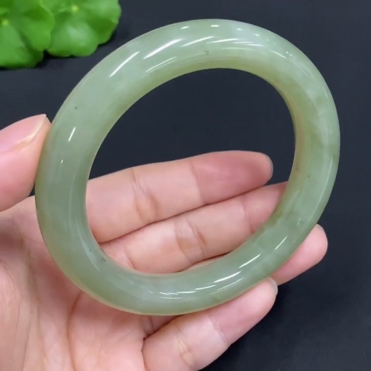 H27060312 Hetian Jade Round Bracelet Size 56.2 Total Weight Approx. 57.9g