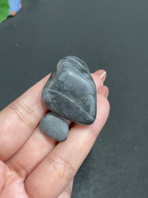 H34010663 Hetian Jade, undetermined origin of the skin color, containing other mineral components, total weight approximately 36.1g