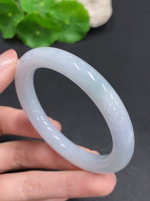 F35078448 Jadeite Round Bangle Total weight about 41g Size 52