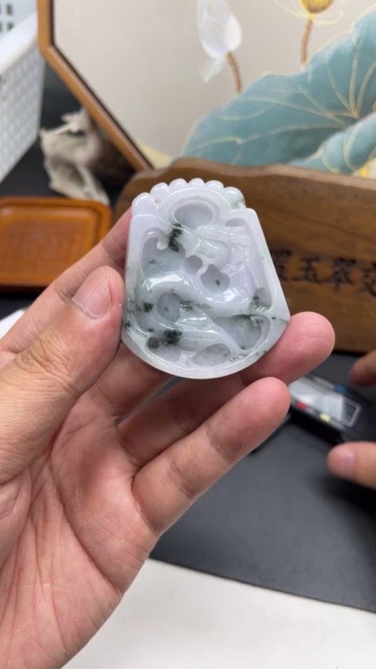 F07135087 Jadeite Antique Dragon Pendant