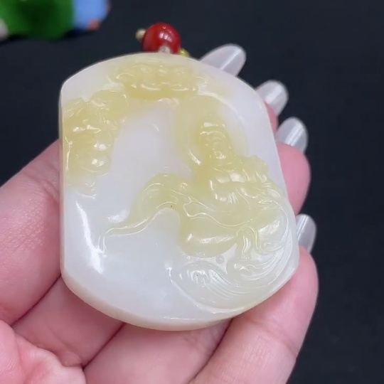 H27128764 Hetian Jade Pendant Guanyin with Non-Hetian Jade Beads Total Weight Approx. [with Rope] 62.7g