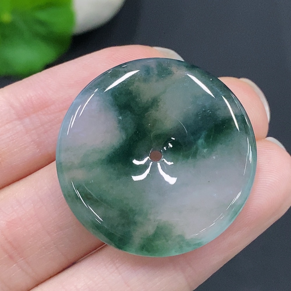 F28294921 JadeitePeace Pendant
