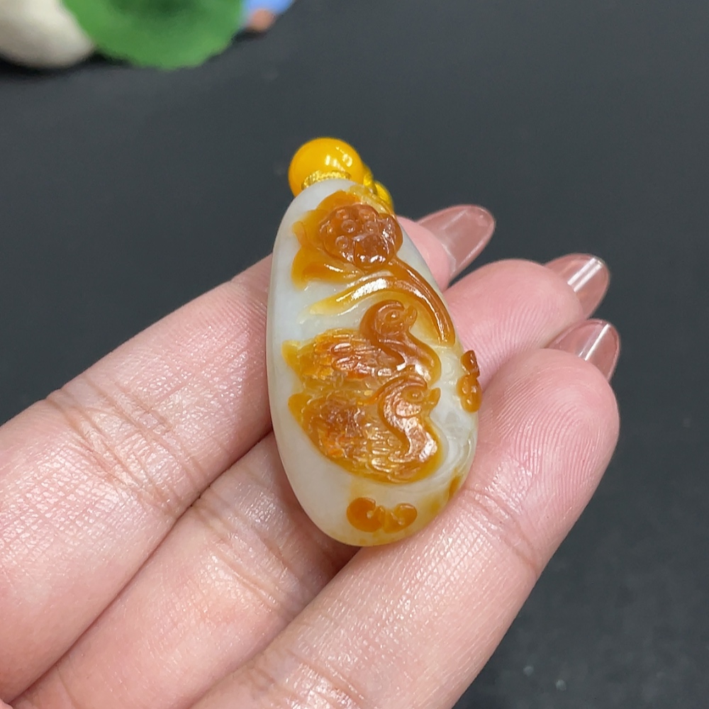 H34010651 Hetian Jade Pendant - Eternal Harmony