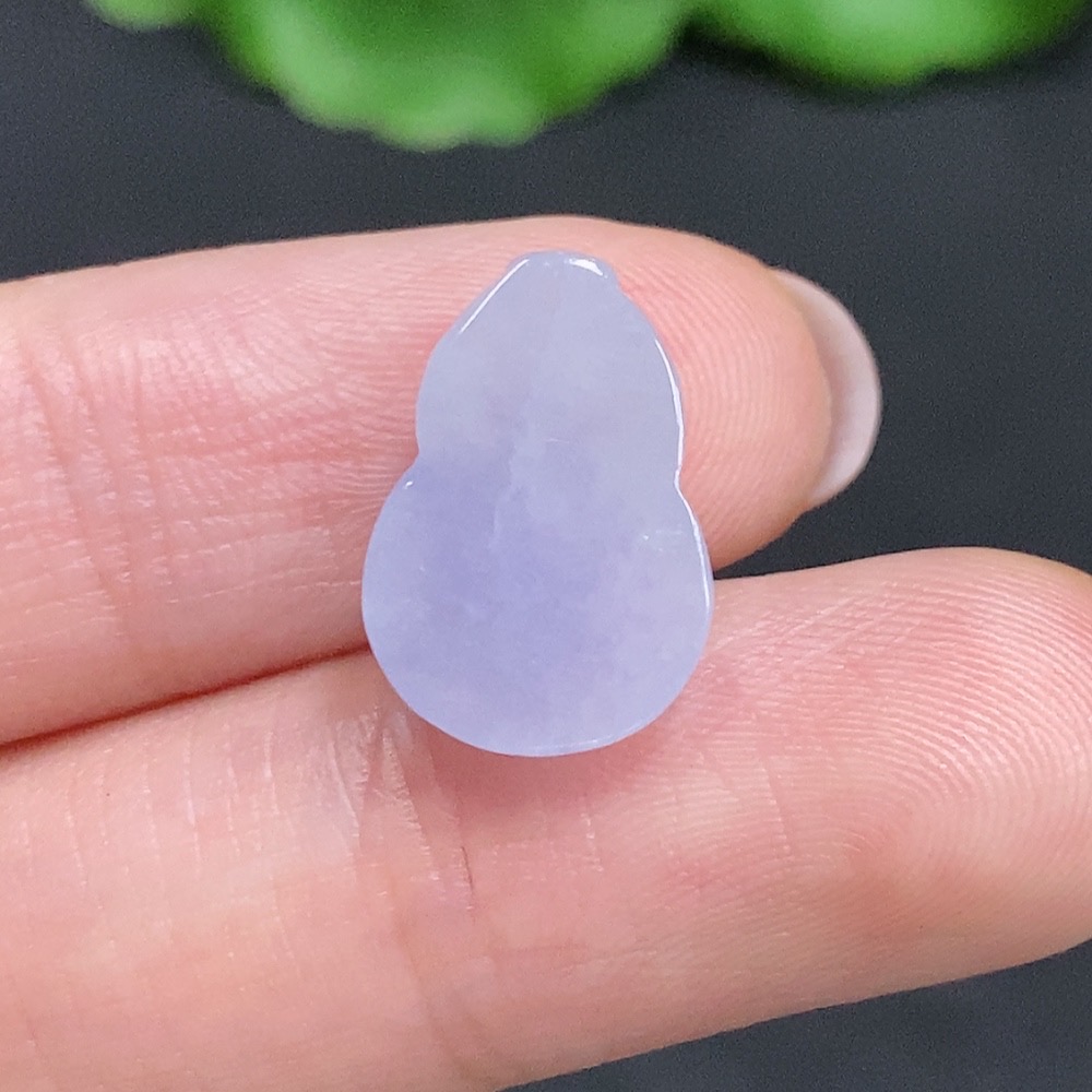 F34968506 Jadeite gourd inlay piece with total weight about 1.5g