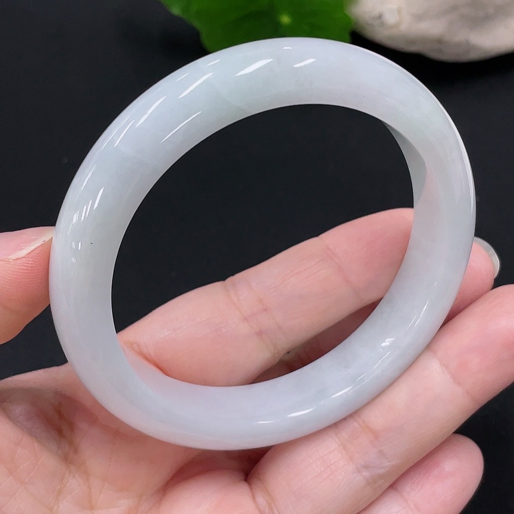 F30453214 Jadeite Round Bangle Size 55 Total Weight Approx. 52.5g