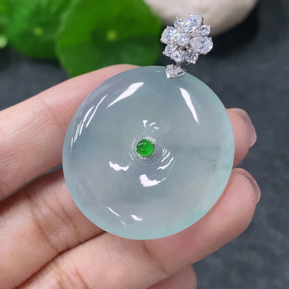 F34010274 Jadeite Pendant Peace Ring No Inscription Surface Gold Content Au75% Non-Diamond Total Weight Approx.11.87g