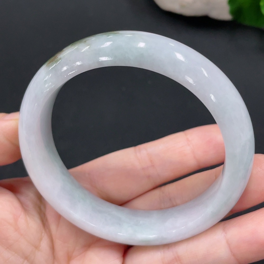 F27152478 Jadeite Round Bangle, 57.5 Inner Diameter, Approx. 64.5g Total Weight
