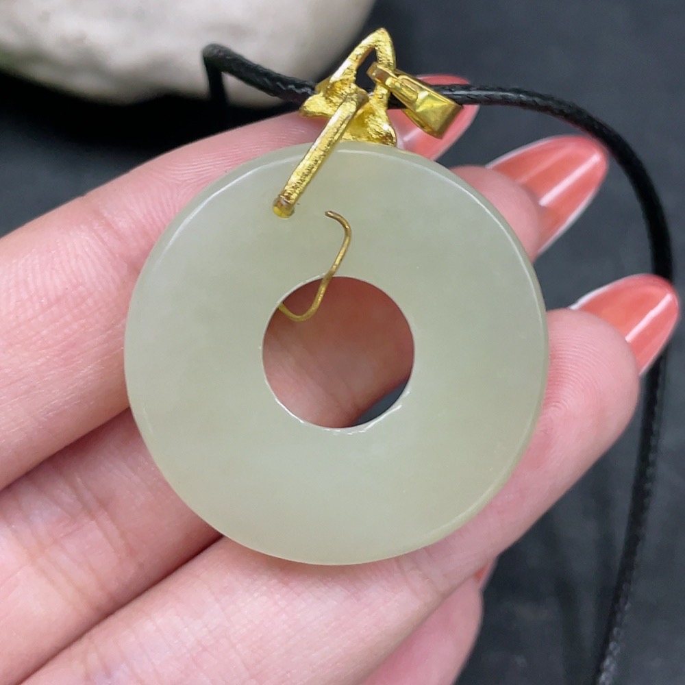 H34960714 Hetian Jade Pendant - Auspicious Beast Ring Non-Gold