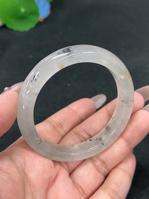 H41946745 非洲翠(独龙玉)正圈手镯 圈口54 货品总重约35.3g