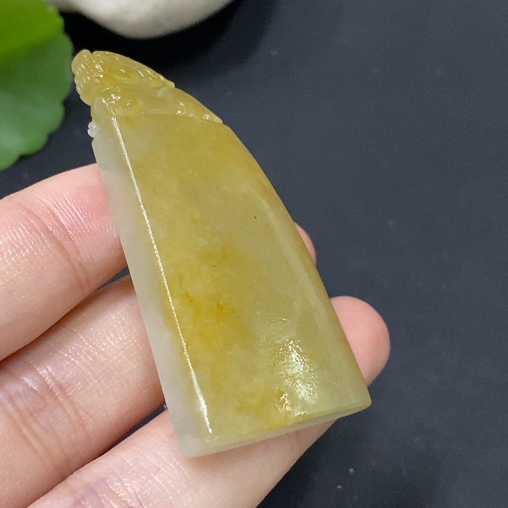 F28248905 Jadeite Pendant Total Weight Approx. 21.2g Unpolished Color Origin Undetermined