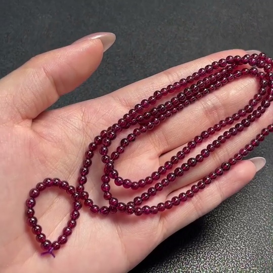 C34009905 Garnet Bead Strand Total Weight Approx.21.24g Sell as a Lot
