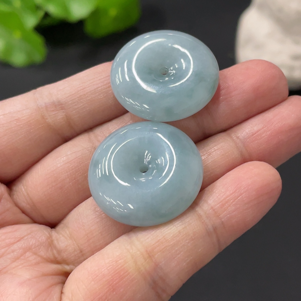 F32770446 JadeitePeace Pendant