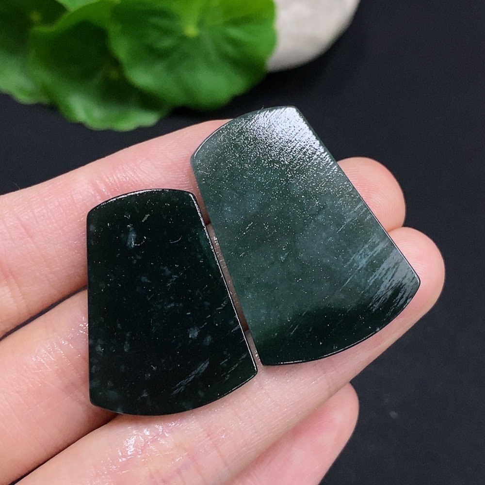F32722976 Jadeite Plain Pendant Sell as a Lot