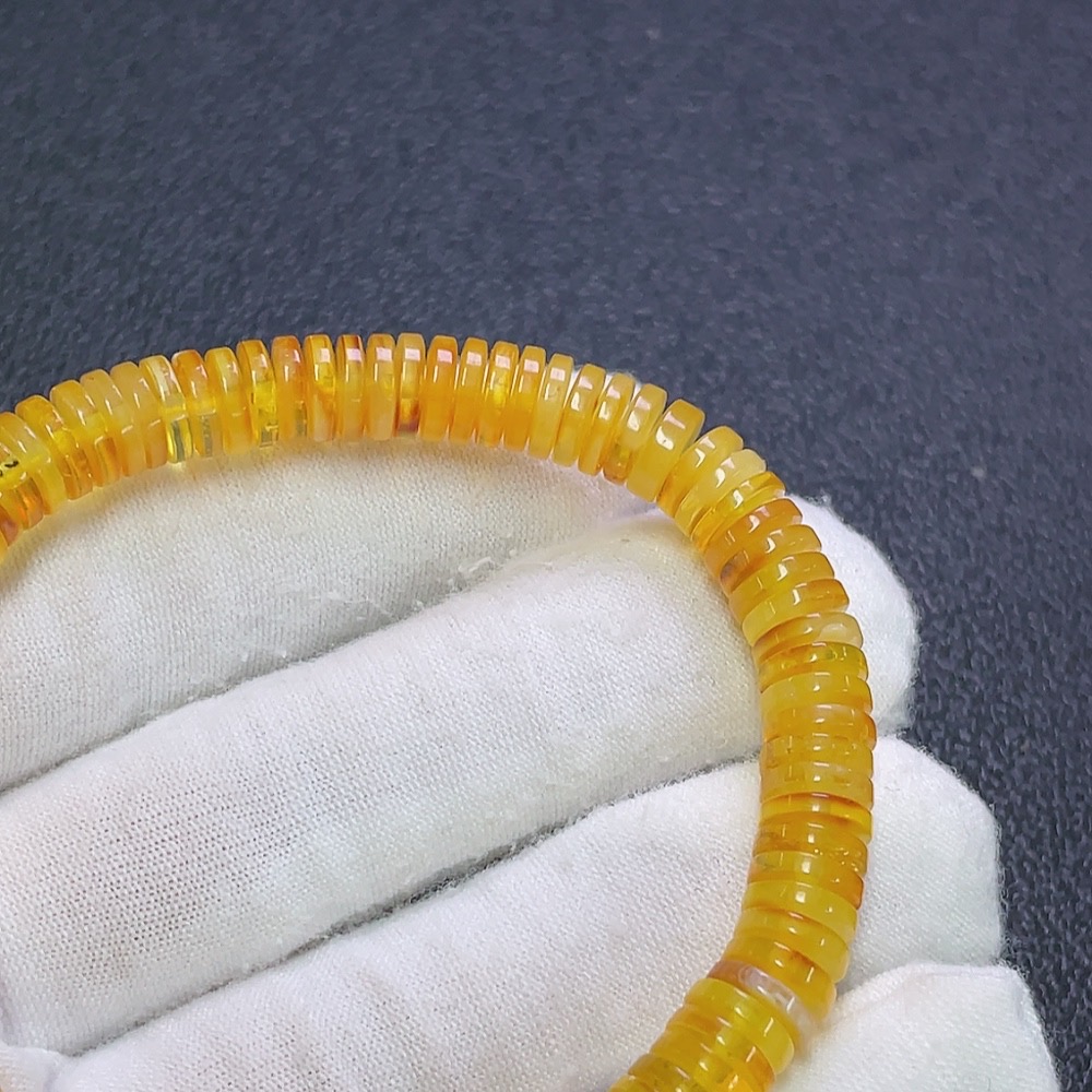 C31681802 Amber and Beeswax Bracelet, Total Weight Approx. 8.12g, Size About 7.4mm