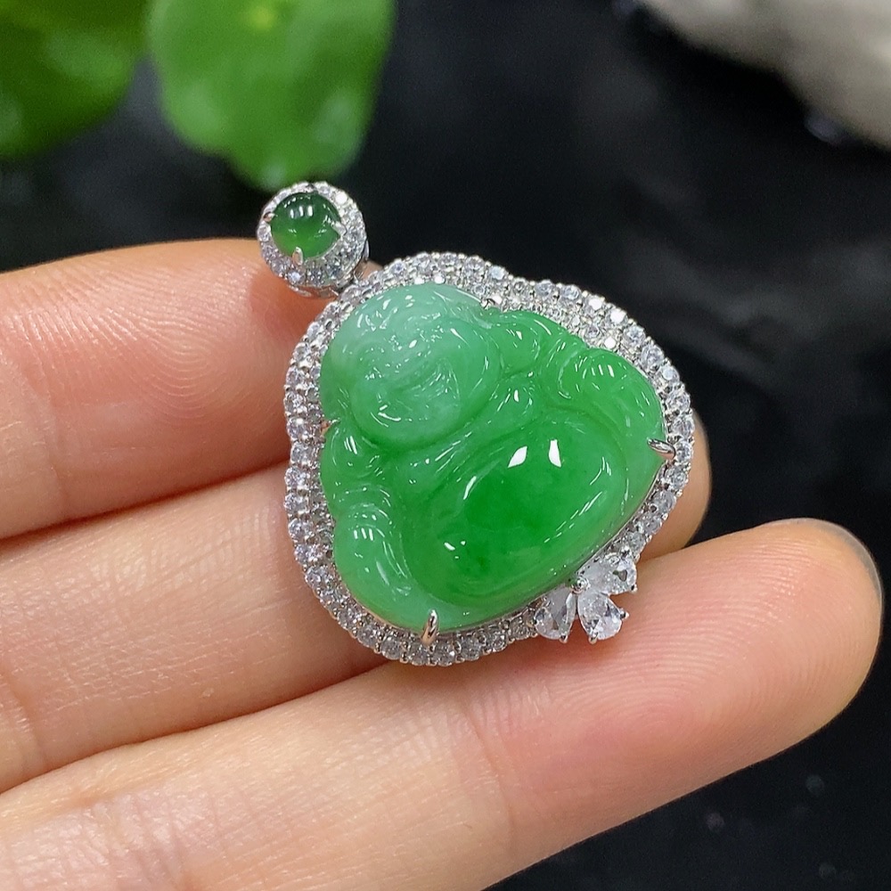 F23636693 JadeiteBuddha Pendant with 18K Gold Setting, Total Weight Approx. 5.68g