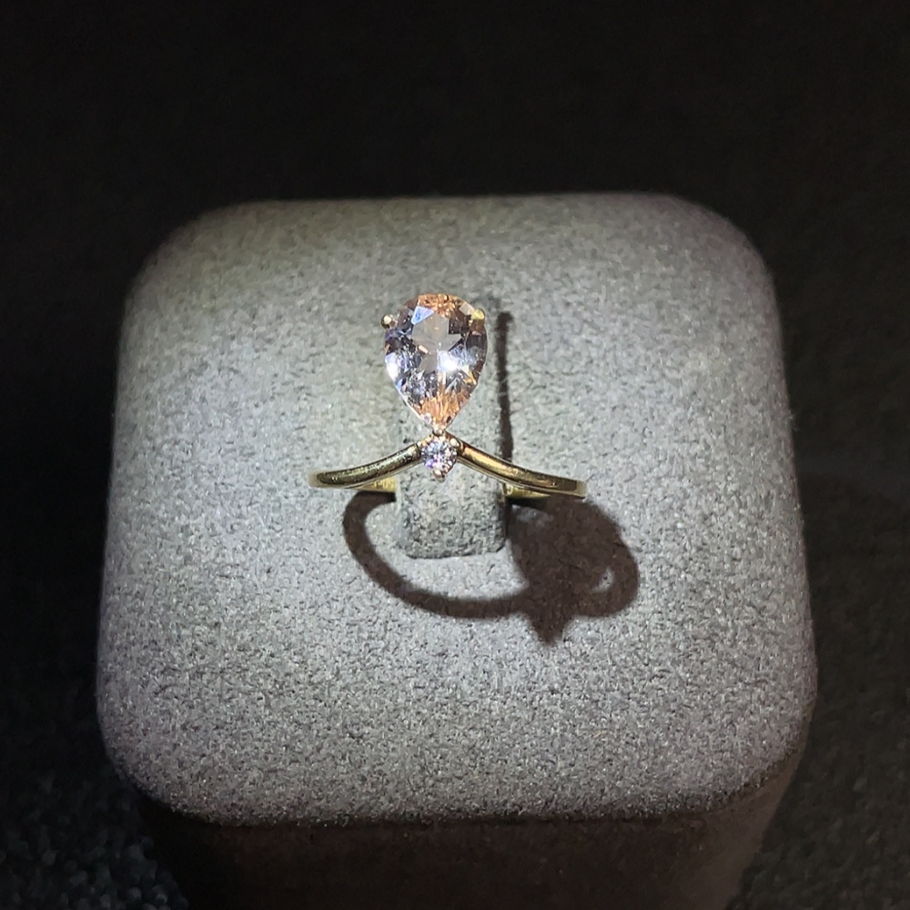 C28181453 Beryl Ring, Color Origin Undetermined, 37% Gold Content, Total Weight Approx. 1.27g, Size 8#