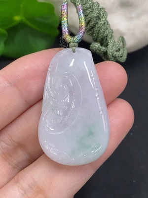 F35107723 Jadeite Ruyi Pendant, total weight including string approximately 10.1g
