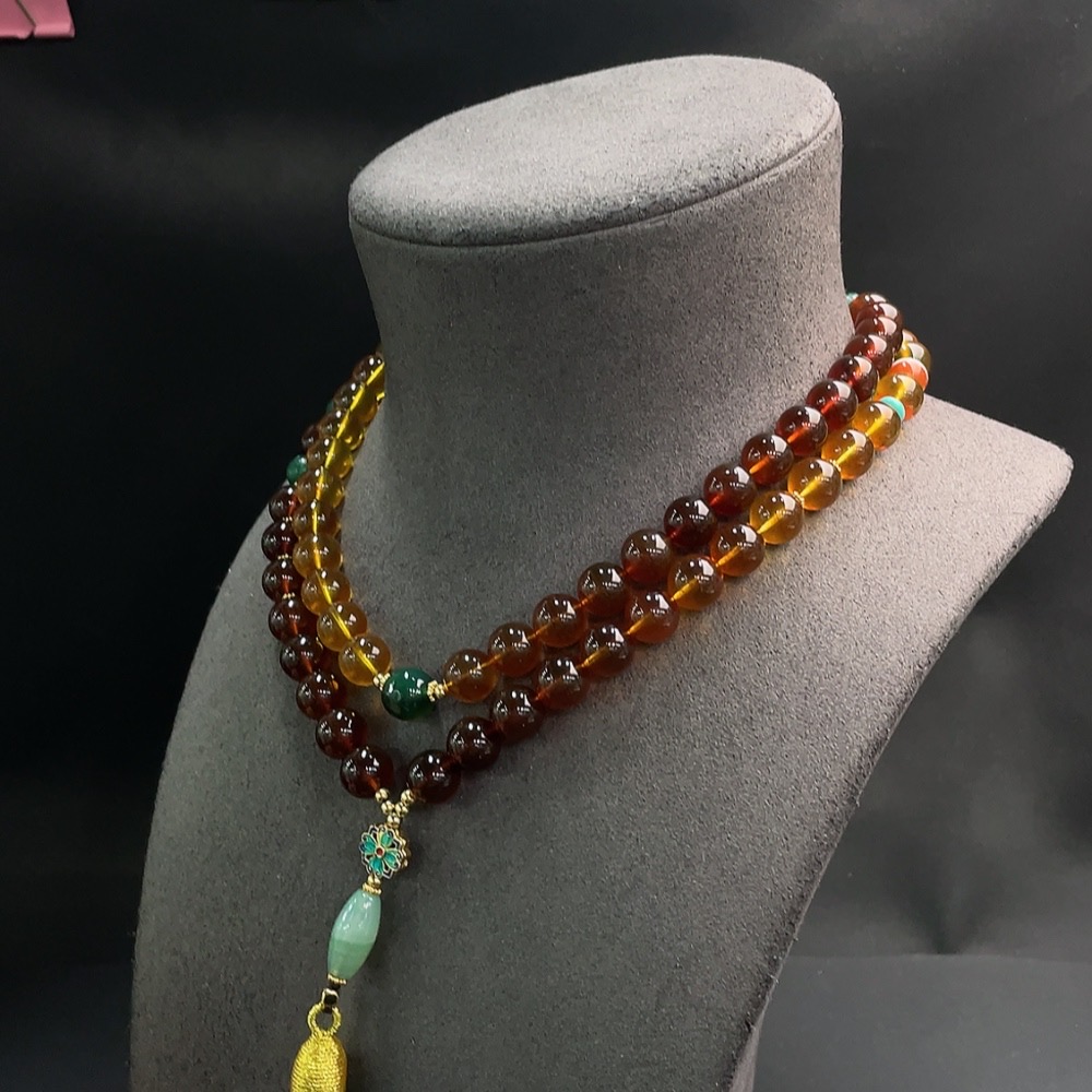 C19166965 Amber Beeswax Bead Strand Non-Gold Setting Approx. 9.8mm Total Weight About 55.45g Non-Amber Matching Beads