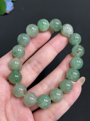 H32738471 African Emerald (Dulong Jade)
