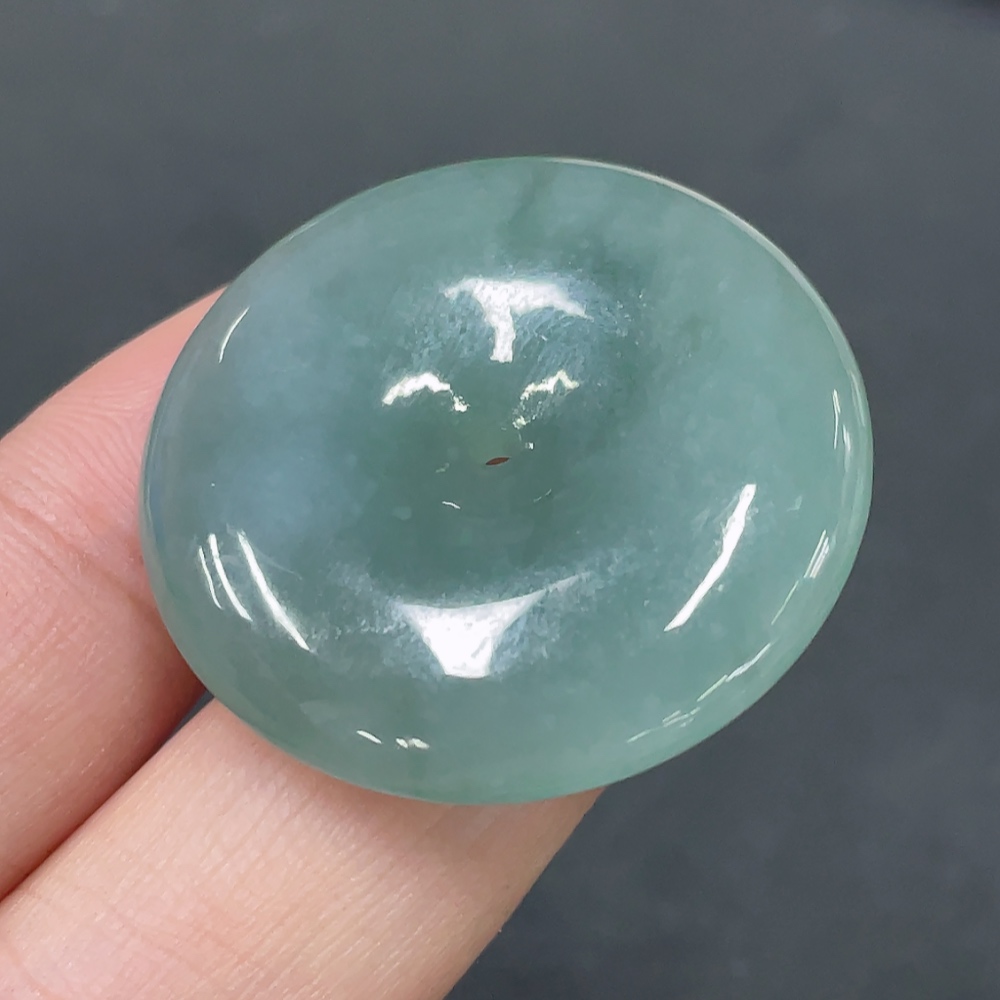 F20267740 Jadeite Peace Knot Pendant Total Weight 14.634g