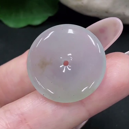 F34069191 Jadeite Safety Buckle Pendant, Total Weight Approx. 4.2g