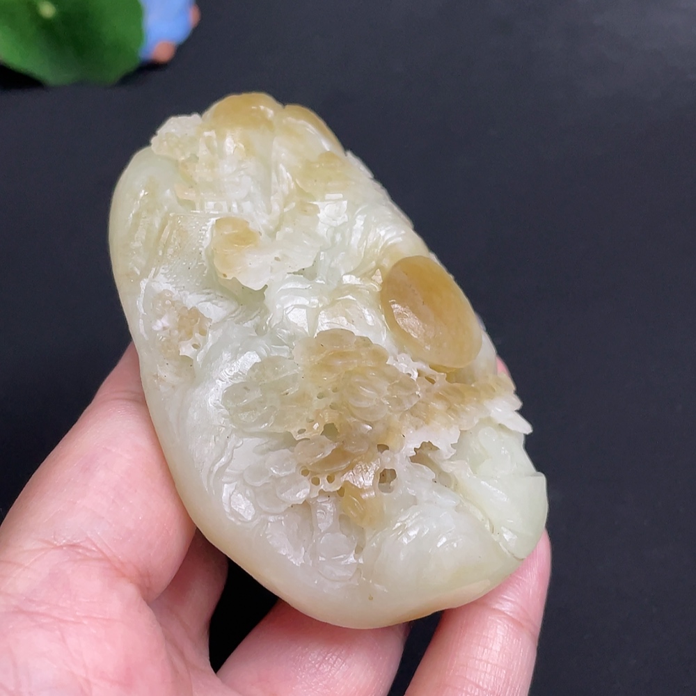 H31677296 Hetian Jade Pendant - Landscape, Total Weight Approx. 201.1g, Containing Other Mineral Components