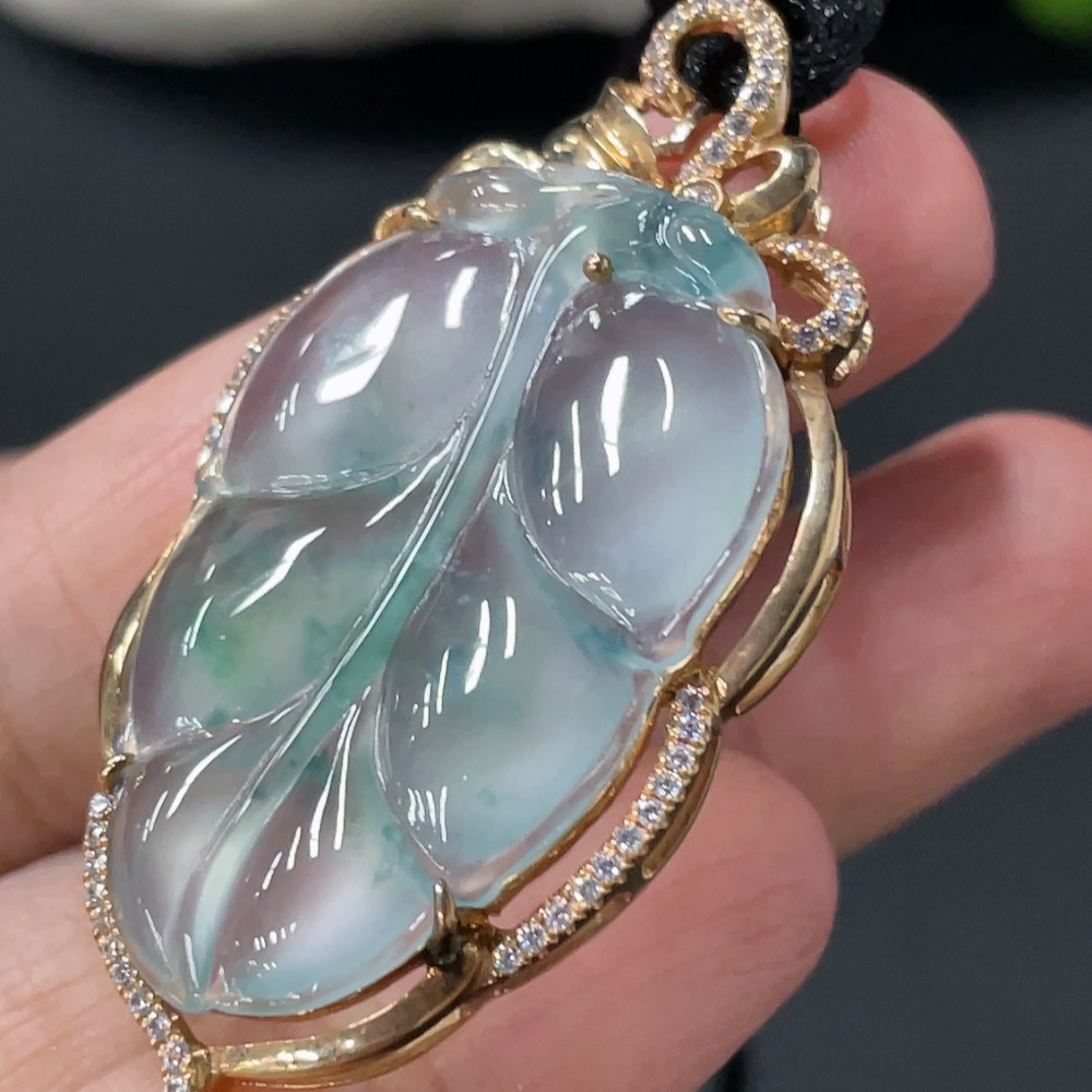 F28229329 Jadeite Leaf Inlay Pendant Main Inlay Au Approx. 73% Non-Diamond Total Weight Approx. 10.1g