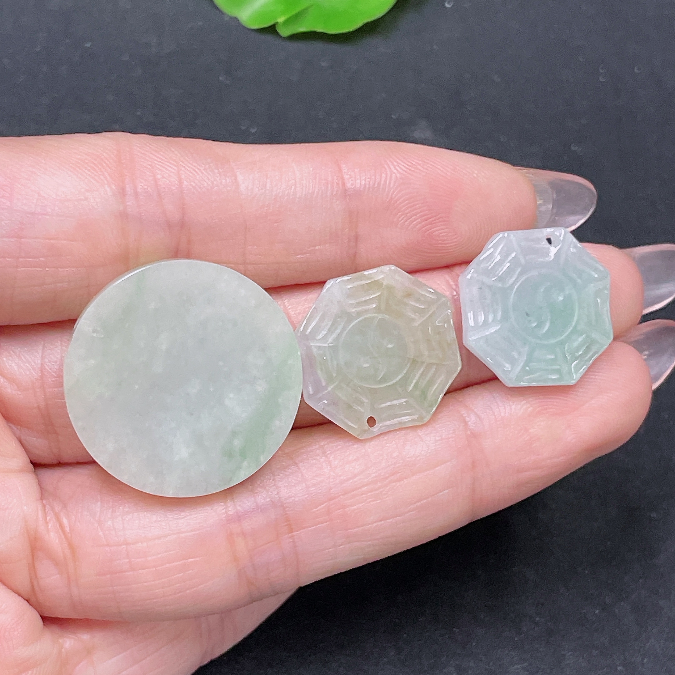 F34046817 Jadeite Pendants Sell as a Lot