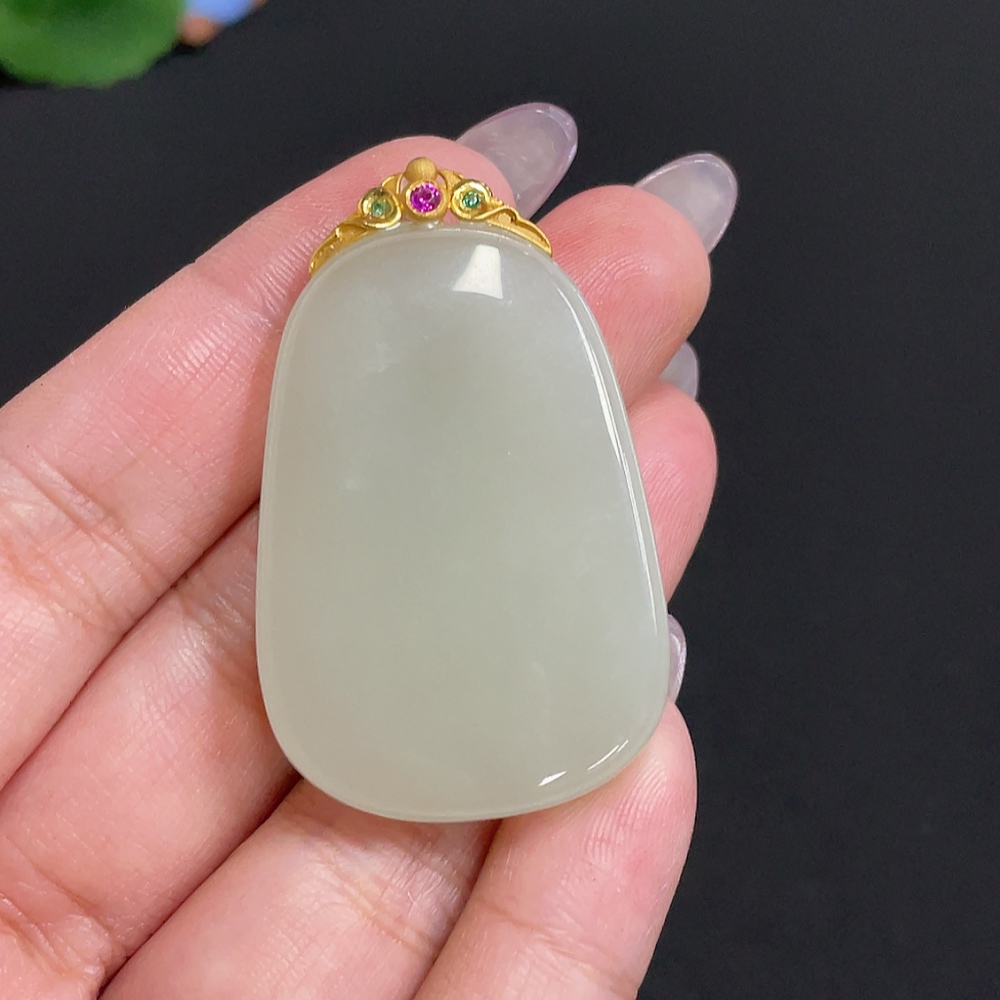 H33882240 Hetian Jade Inlaid Pendant, Plain Pendant, Total Weight Approx. 18.9g, 18k