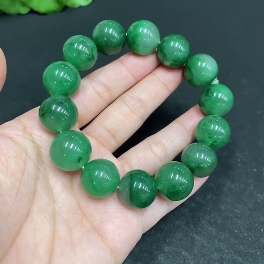 H33939387 African Emerald (Dulong Jade)