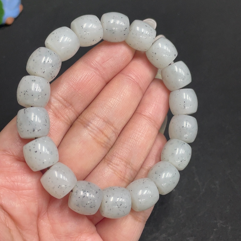 H28273524 Hetian Jade Bracelet, Approx. 11.8mm Beads, Total Weight Approx. 54.4g