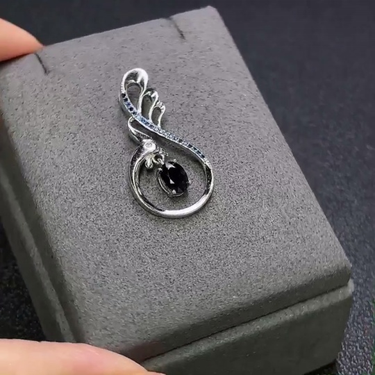C31618897 Sapphire Pendant with Non-Natural Accent Stones, Non-Gold, Total Weight Approx. 3.28g