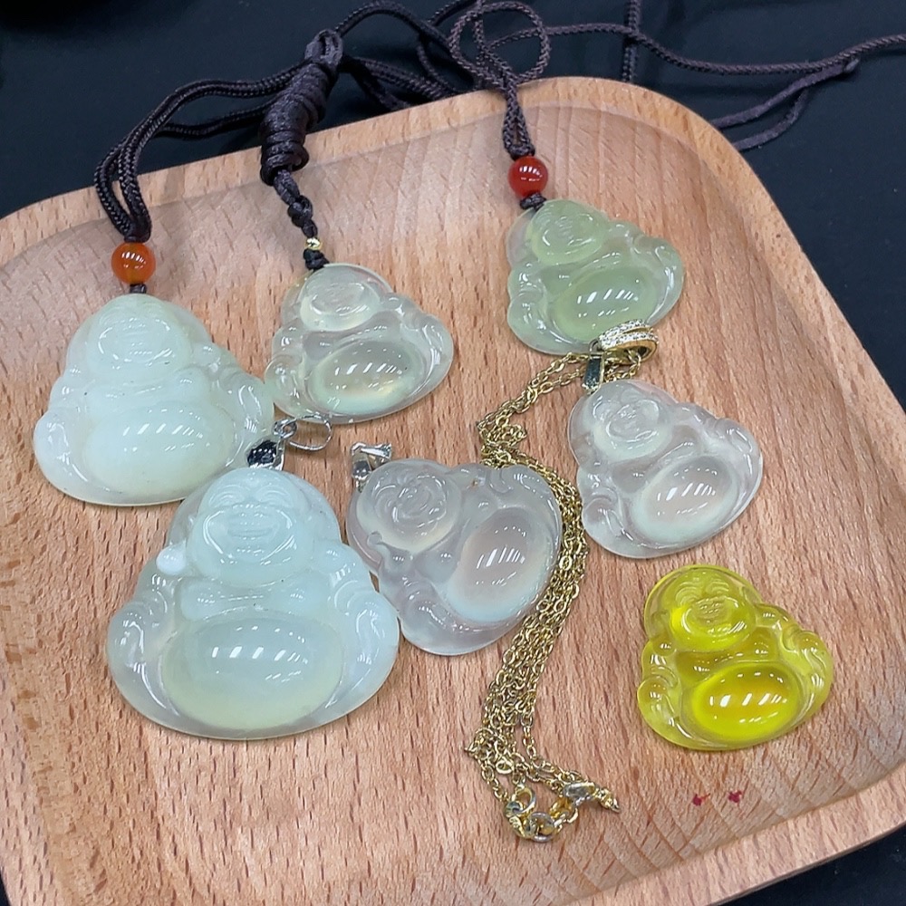 H27118357 Xiuyu (Serpentine Jade) Pendant