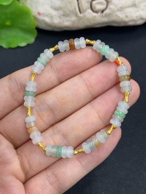 F46562365 翡翠手串 黄色颜色成因未定 无印记测金含量18k  货品总重约6.4g  卡5.2mm左右
