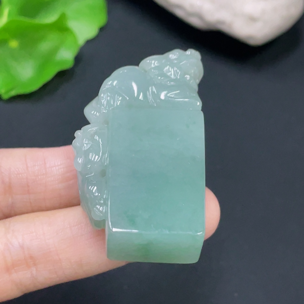 F31690798 JadeitePi Xiu Seal, Total Weight Approx. 34.15g