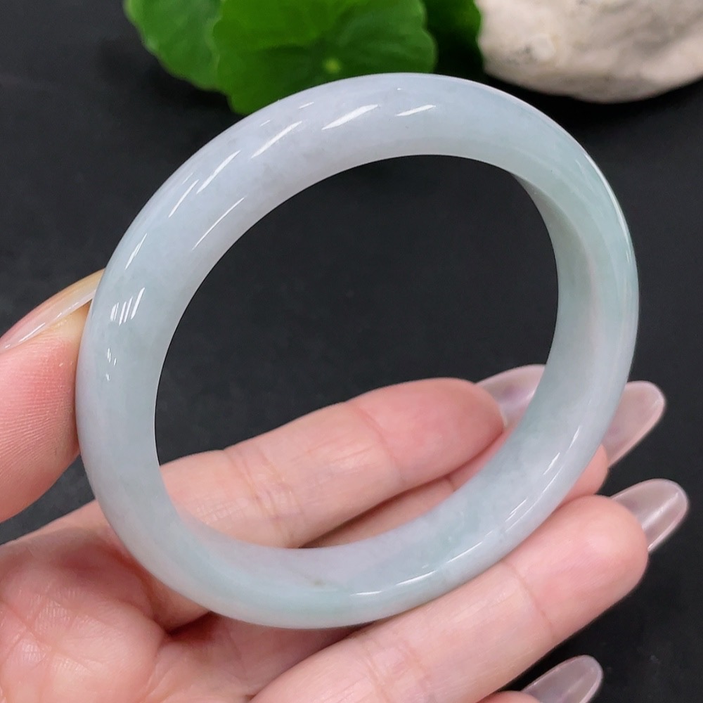 F34068142 Jadeite Round Bangle Size 56.7 Total Weight Approx.50g