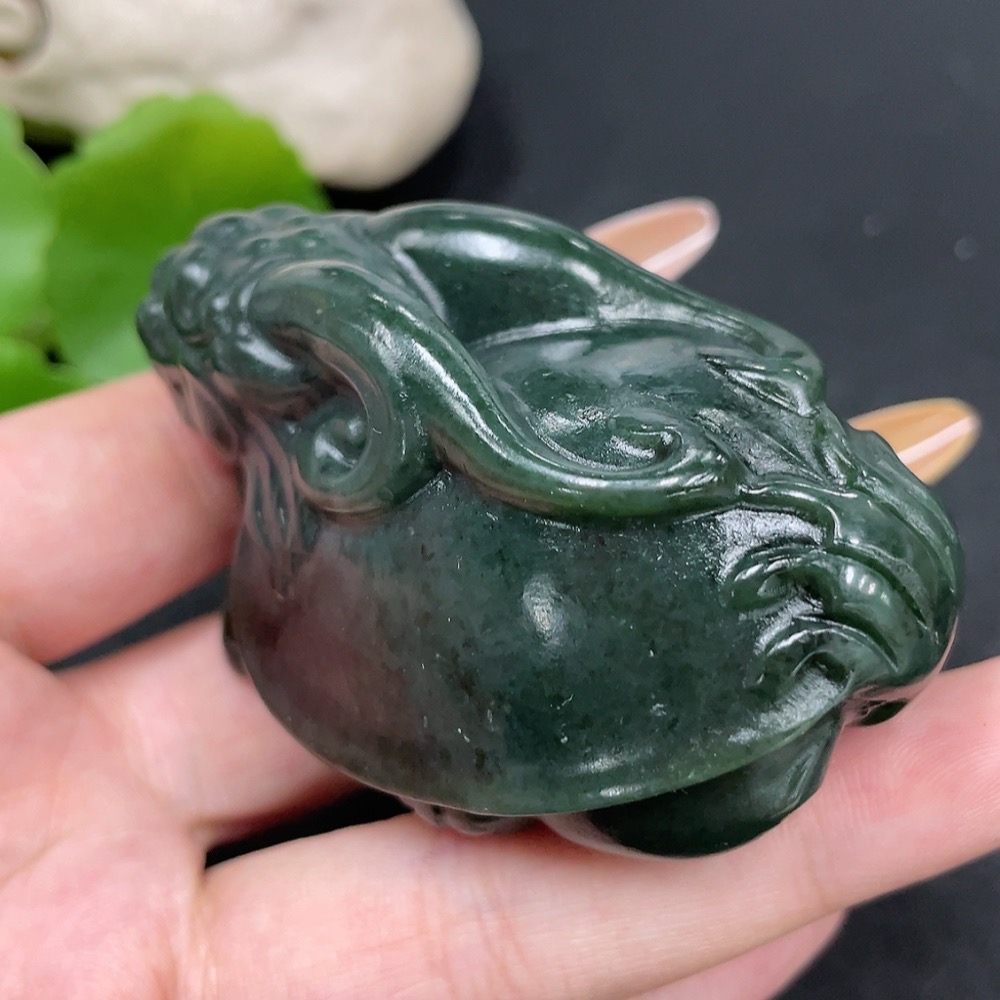 H31663073 Hetian Jade Handheld Piece Dragon Turtle Total Weight Approximately 146g