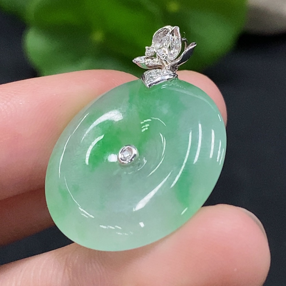 F33947176 Jadeite Safety Buckle Pendant 18K Gold Total Weight Approx. 5.9g (With Diamond Accents)