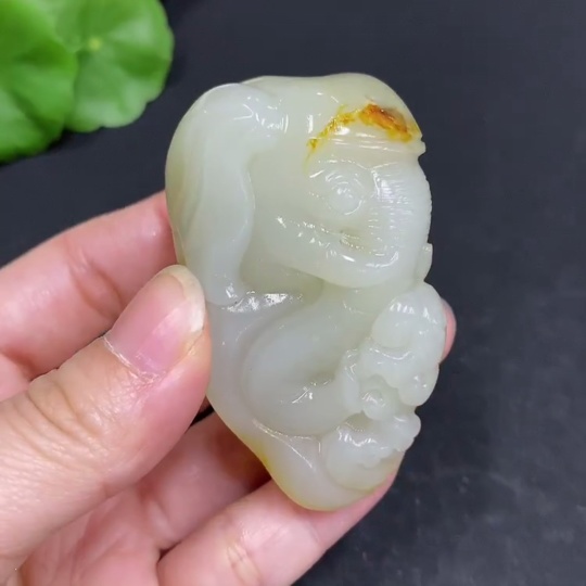 H34969436 Hetian Jade Pendant, Elephant, Total Weight Approx. 84.7g, Undetermined Skin Color Origin